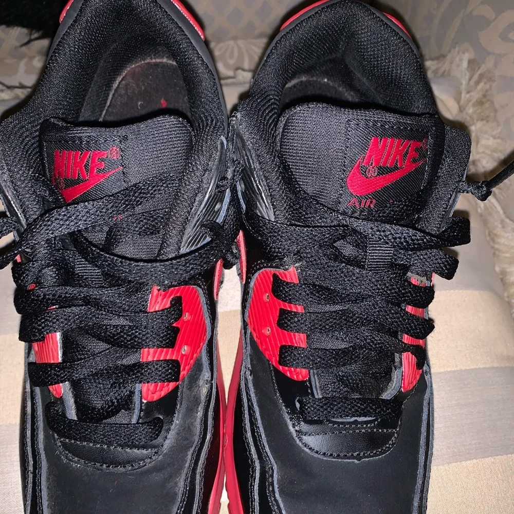Nike Kids Black and Red Air Max Sneakers